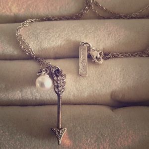 Cupid’s Arrow necklace from Vantel Pearls.